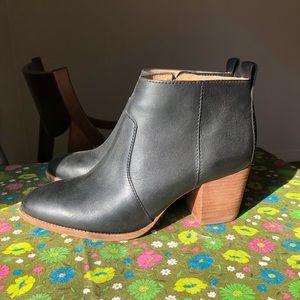 Madewell black leather ankle boots